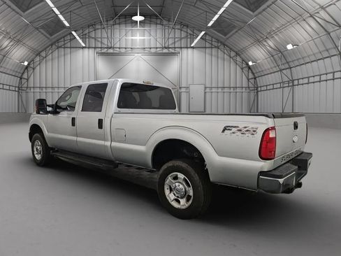 Used 2016 Ford F250 XL w/ Power Equipment Group AWD/4WD image 3