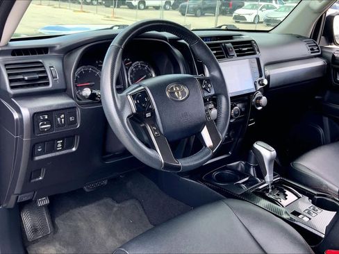 Used 2020 Toyota 4Runner TRD Off-Road Premium w/ Moonroof Package image 17