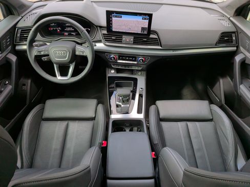 Used 2022 Audi Q5 2.0T Prestige w/ Prestige Package image 30