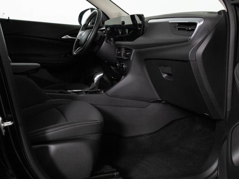 Certified 2025 Buick Encore GX Preferred image 38