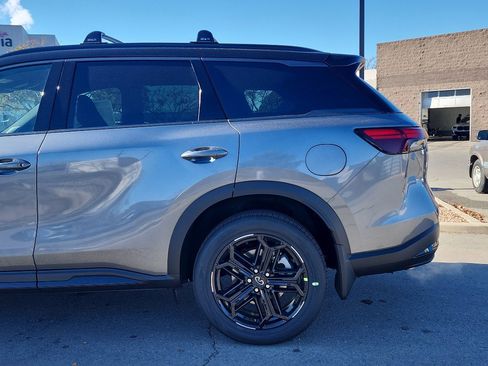 New 2026 INFINITI QX60 Sport image 9