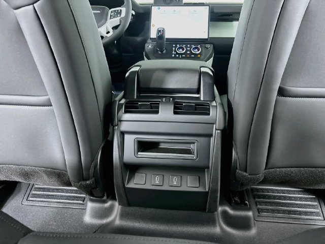 New 2026 Land Rover Defender 110 S AWD/4WD image 25