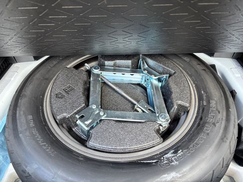 Used 2020 Toyota RAV4 Limited w/ All Weather Liner Package AWD/4WD image 9