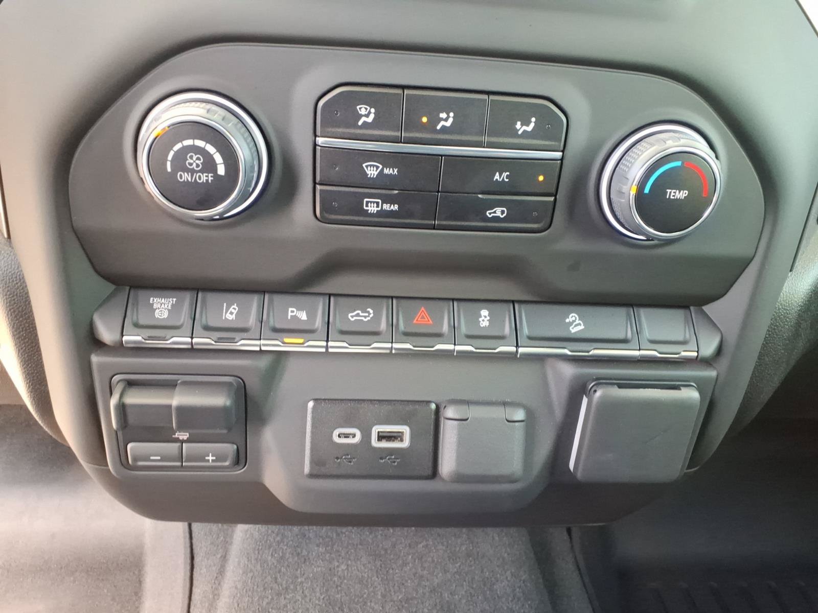Used 2025 Chevrolet Silverado 2500 Custom w/ Custom Value Package AWD/4WD image 24