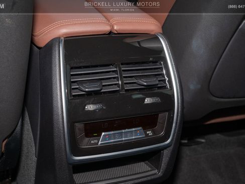 Used 2022 BMW X5 sDrive40i w/ M Sport Package image 23