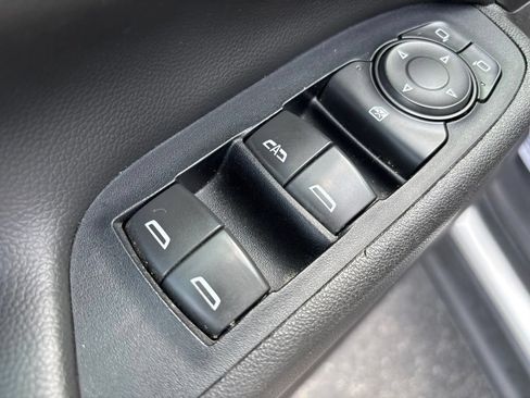 Used 2019 Chevrolet Equinox LT AWD/4WD image 16