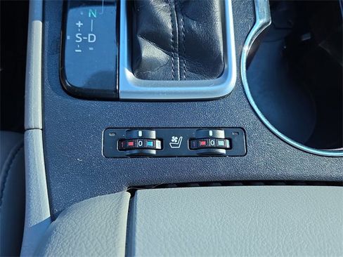 Used 2019 Toyota Highlander Limited Platinum image 24