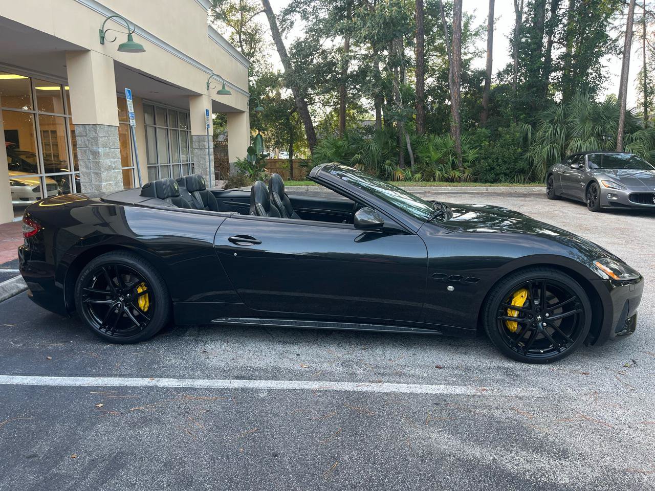 Used 2018 Maserati GranTurismo Sport RWD image 3