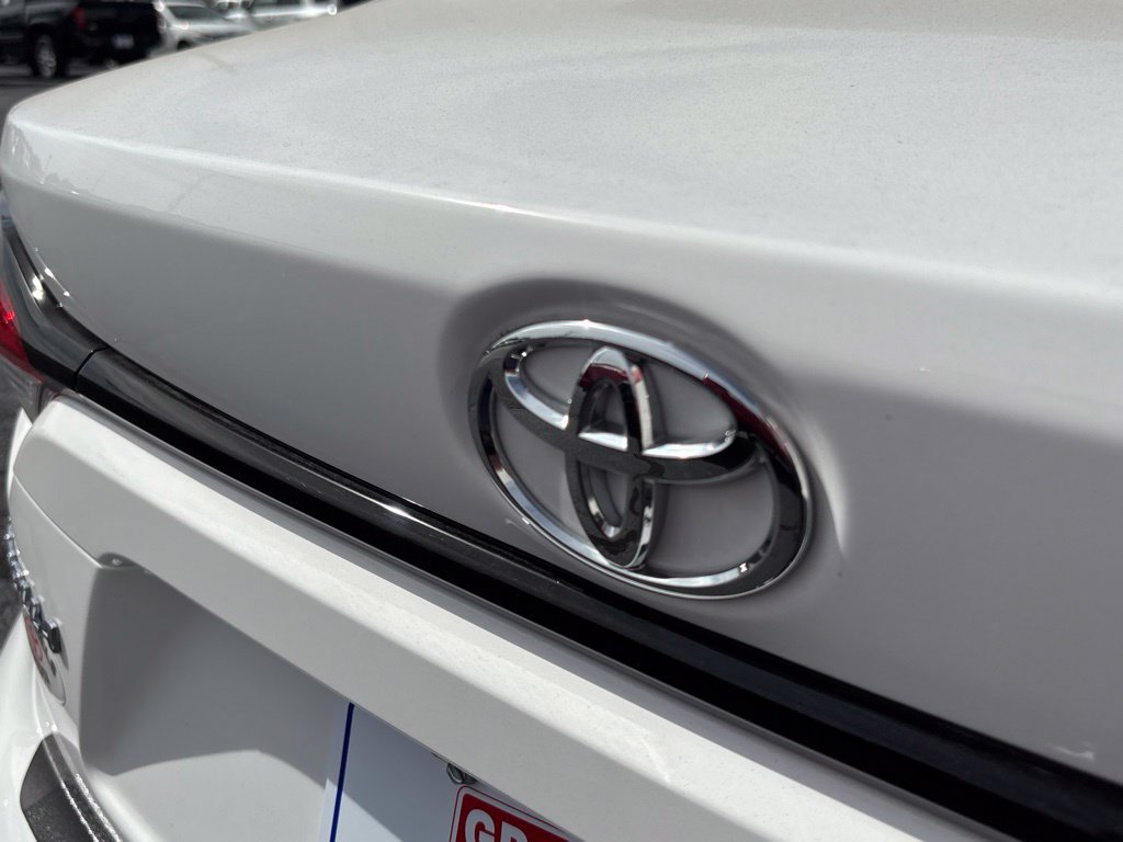 Used 2025 Toyota Corolla LE FWD image 30