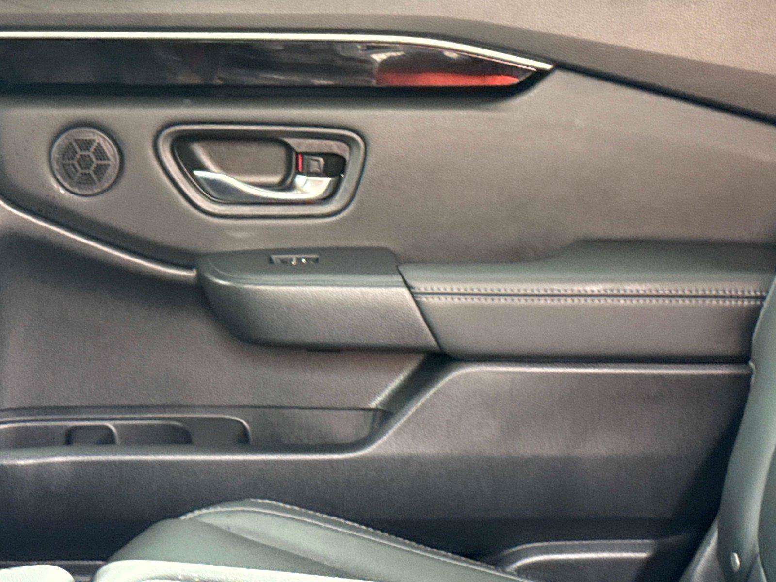 Certified 2023 Honda Pilot Touring image 17