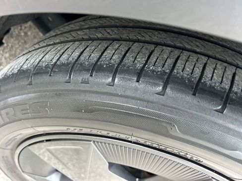 Used 2024 Toyota Prius LE image 42