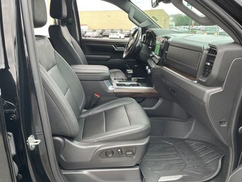 Used 2023 GMC Sierra 1500 SLT w/ SLT Premium Package image 40