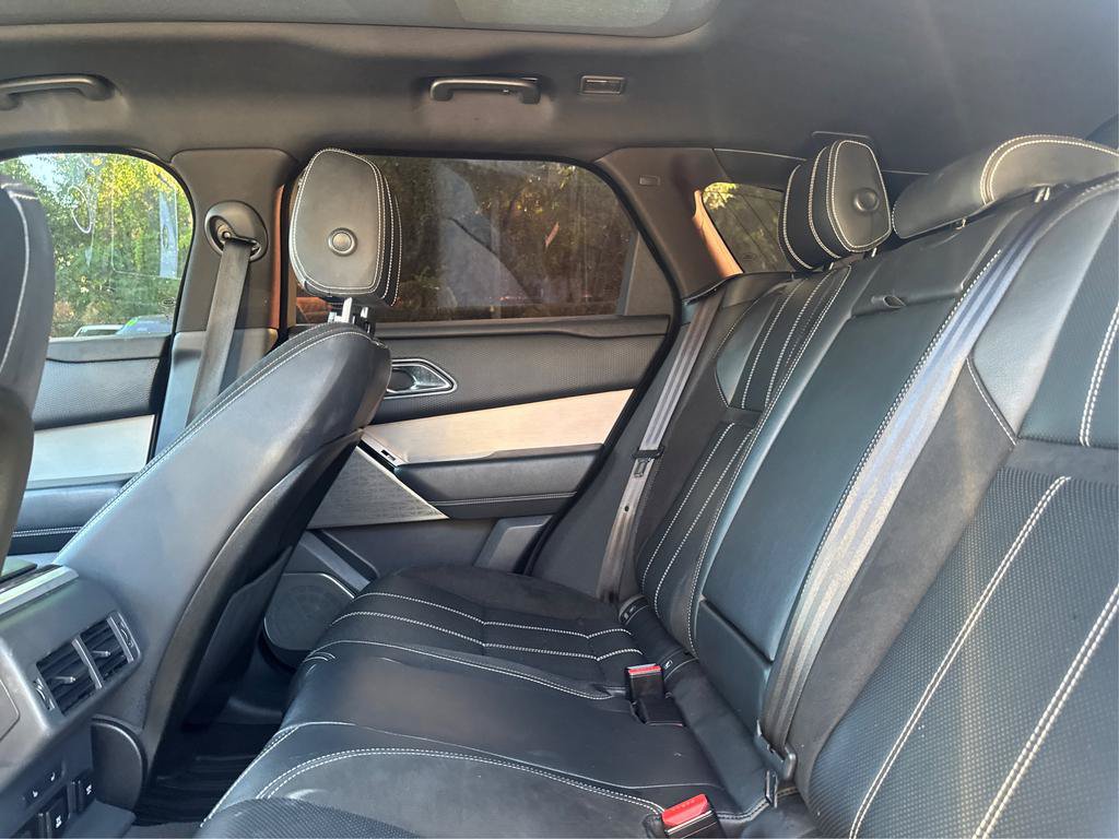 Used 2018 Land Rover Range Rover Velar R-Dynamic SE AWD/4WD image 10