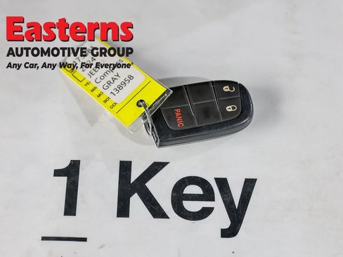 Used 2024 Jeep Compass Latitude AWD/4WD image 21
