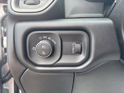 New 2026 RAM 2500 Tradesman w/ Chrome Appearance Group AWD/4WD image 20