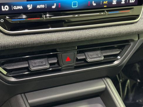 New 2026 Volkswagen Tiguan S AWD/4WD image 19