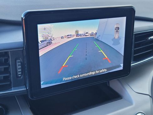 Used 2023 Ford Explorer XLT w/ Equipment Group 202A image 19