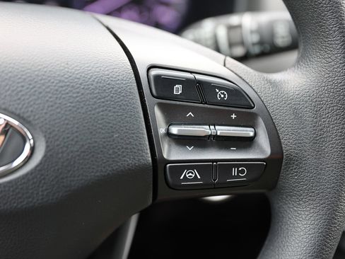 Used 2023 Hyundai Kona SEL w/ Cargo Package AWD/4WD image 35