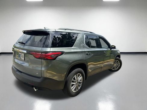 Used 2022 Chevrolet Traverse LT FWD image 4