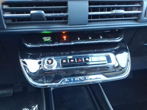 New 2026 Lincoln Corsair Premiere image 23