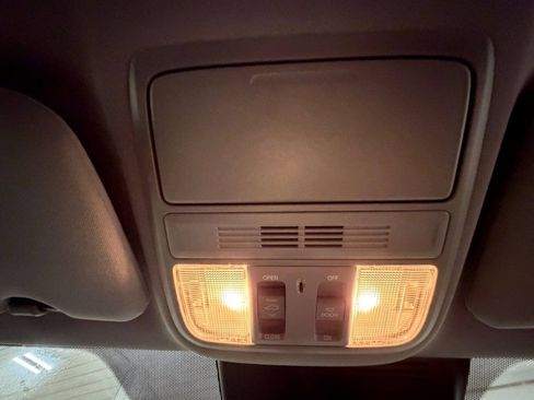 Used 2018 Honda CR-V EX image 19