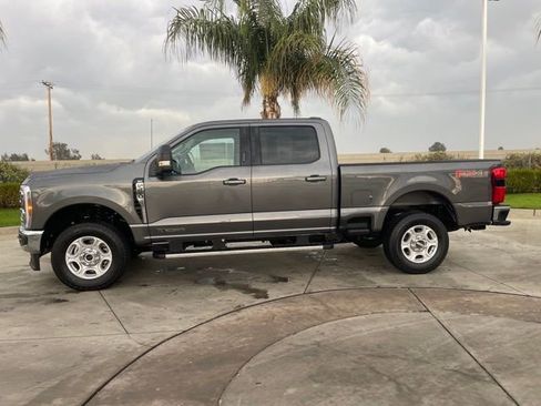 New 2026 Ford F250 XLT w/ XLT Premium Package image 2