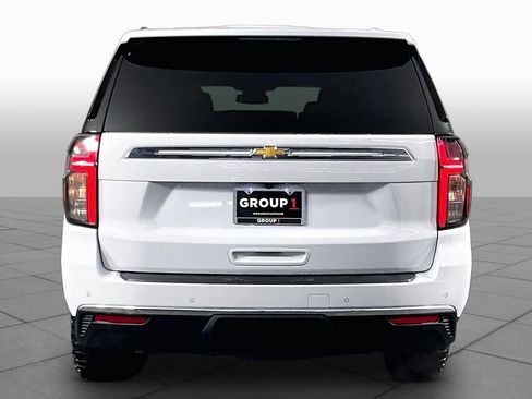 Used 2024 Chevrolet Tahoe LT w/ Luxury Package image 5