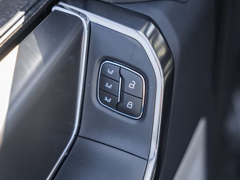 New 2026 Ford F150 Platinum w/ Equipment Group 702A High image 90