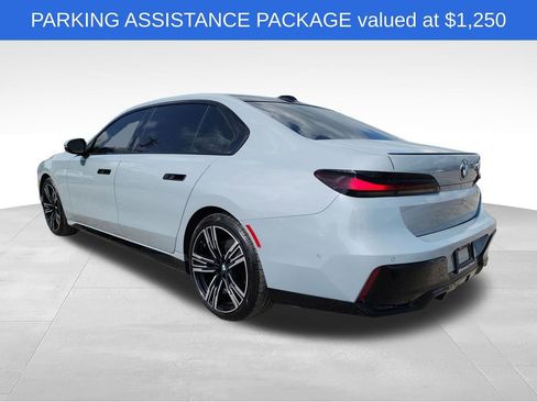 Used 2023 BMW 740i w/ Executive Package RWD image 6