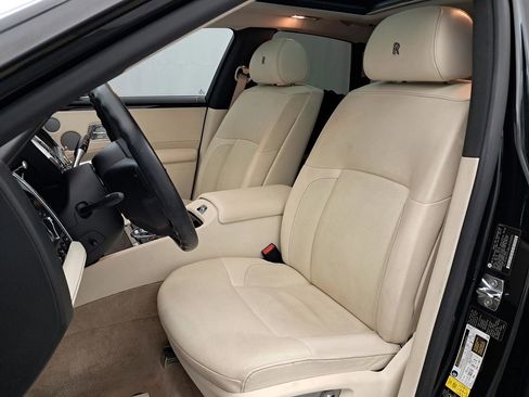 Used 2011 Rolls-Royce Ghost image 8
