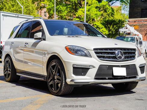 Used 2015 Mercedes-Benz ML 63 AMG 4MATIC image 12