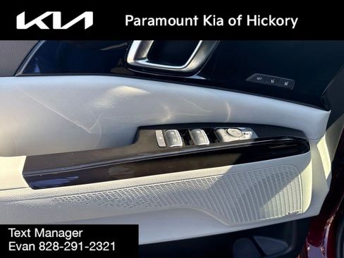 Used 2023 Kia Carnival SX Prestige FWD image 26