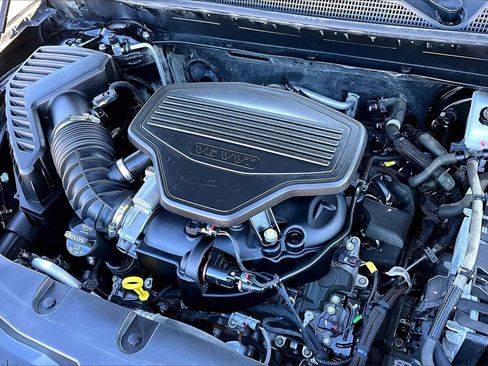 Used 2022 Chevrolet Blazer RS image 34