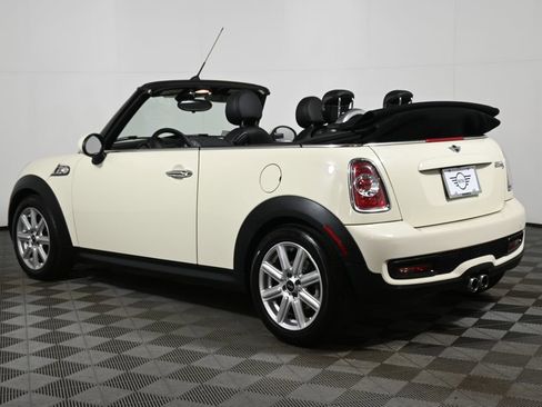 Used 2015 MINI Cooper S image 12