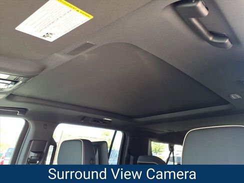 New 2026 Chevrolet Suburban Premier AWD/4WD image 18