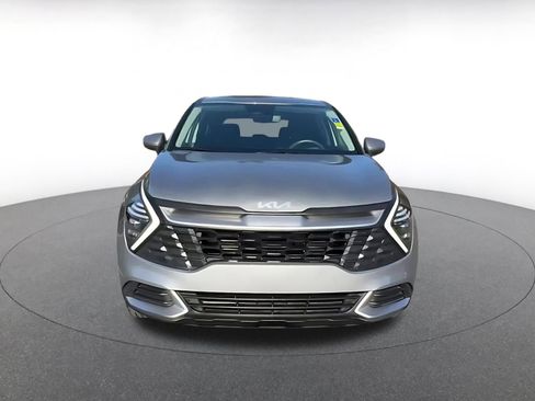 Used 2025 Kia Sportage LX image 4