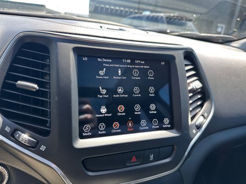Used 2022 Jeep Cherokee Latitude Lux w/ Sun & Sound Group AWD/4WD image 14