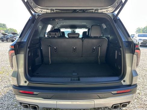 Used 2026 Chevrolet Traverse LT w/ Enhanced Driving Package AWD/4WD image 13