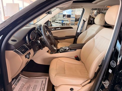 Used 2018 Mercedes-Benz GLE 350 4MATIC image 11