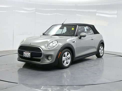 Used 2017 MINI Cooper Convertible image 63