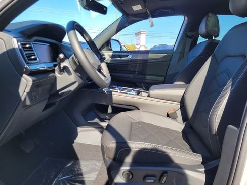 New 2026 Volkswagen Atlas Cross Sport SE AWD/4WD image 4