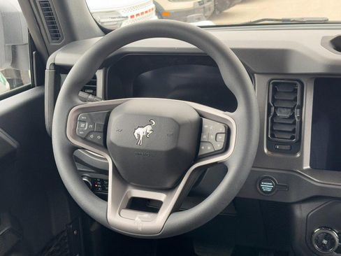 New 2025 Ford Bronco Base 4 Door 4x4 image 7