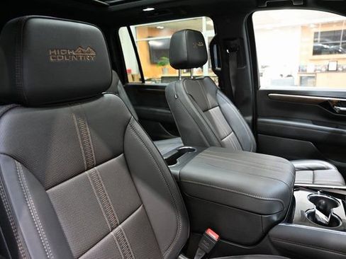 New 2026 Chevrolet Suburban High Country w/ LPO, Chrome Package image 10