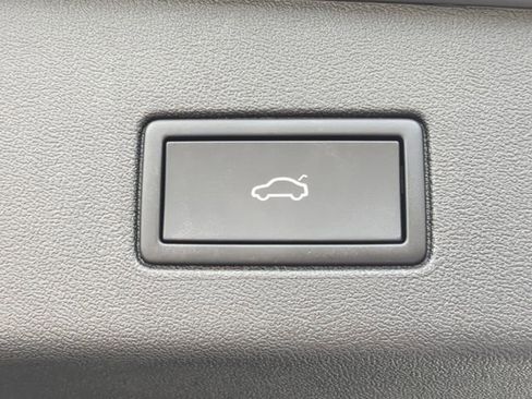 Used 2023 Volkswagen ID.4 S RWD image 10
