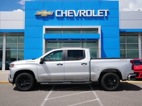 Used 2021 Chevrolet Silverado 1500 Custom w/ Rally Edition AWD/4WD image 2