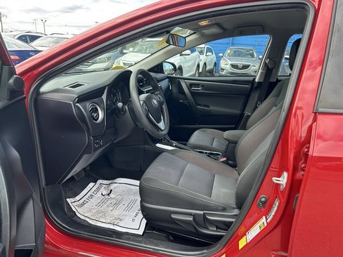 Used 2018 Toyota Corolla LE image 8