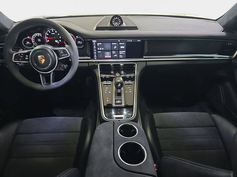 Used 2020 Porsche Panamera GTS image 12