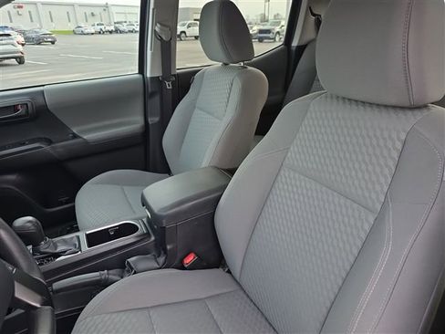 Used 2023 Toyota Tacoma SR image 18
