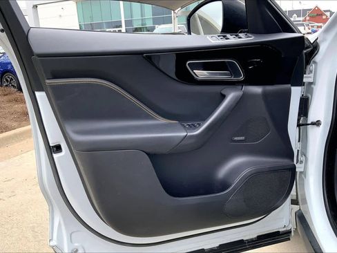 Used 2020 Jaguar F-PACE 300 Sport image 20