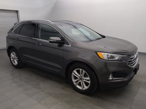Used 2020 Ford Edge SEL image 11